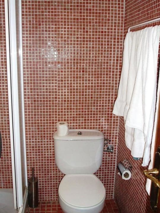 Dusche und Toilette Hotel Ibo Alfaro