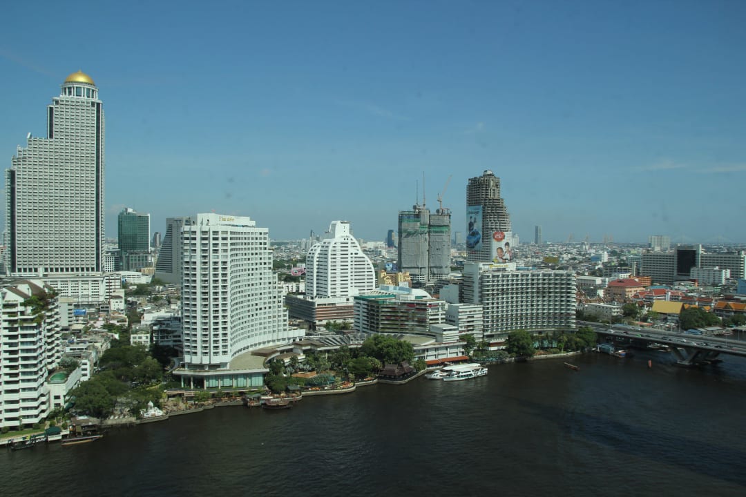 Blick aus dem Wohnzimmer Hotel The Peninsula Bangkok