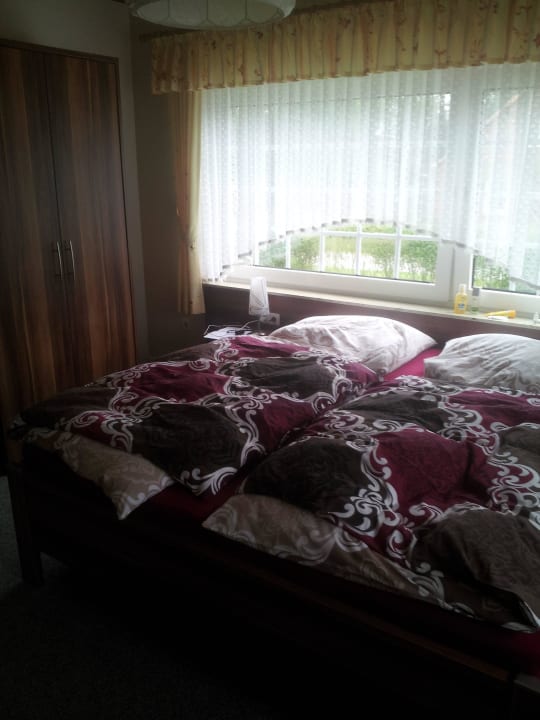 Zimmer ohne gebuchten Balkon zur Straße Ferienwohnung Djuren