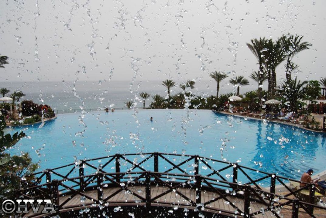 Wasserfall & Terrassenpool R2 Rio Calma Hotel & Spa & Conference