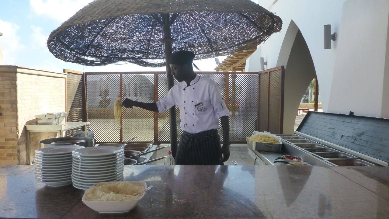 Täglich Nudelvariationen frisch zubereitet Hotel Gorgonia Beach Resort