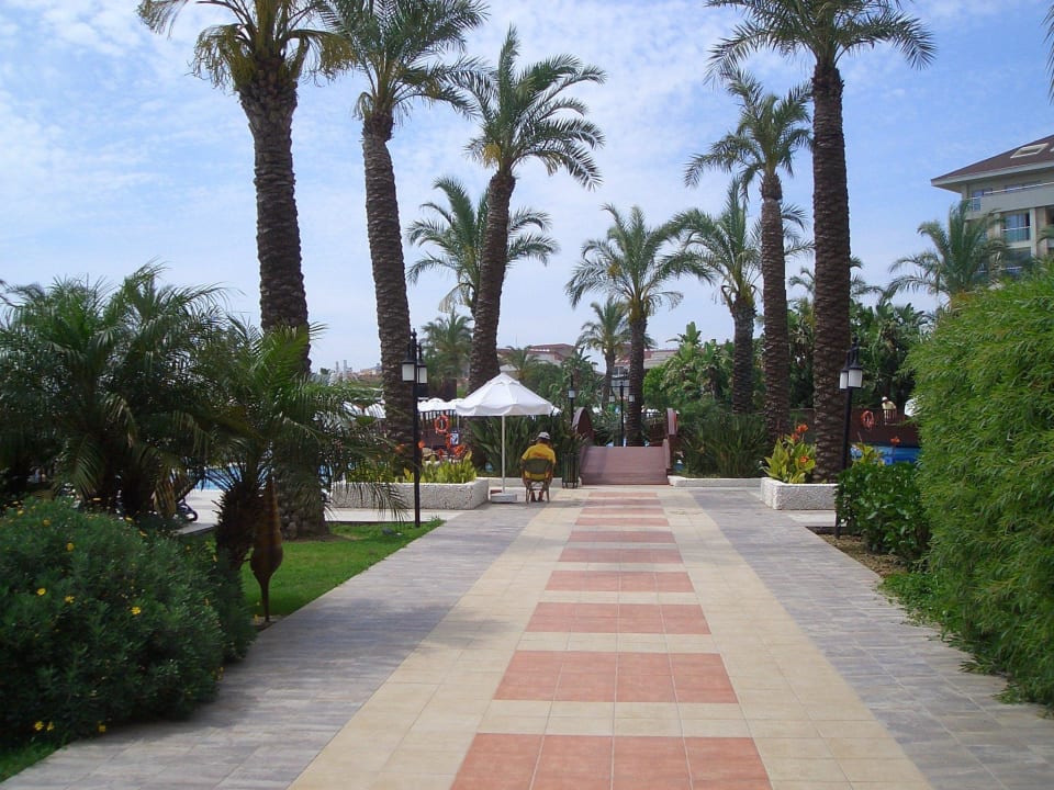 Weg zum Pool Sunis Kumköy Beach Resort Hotel & Spa