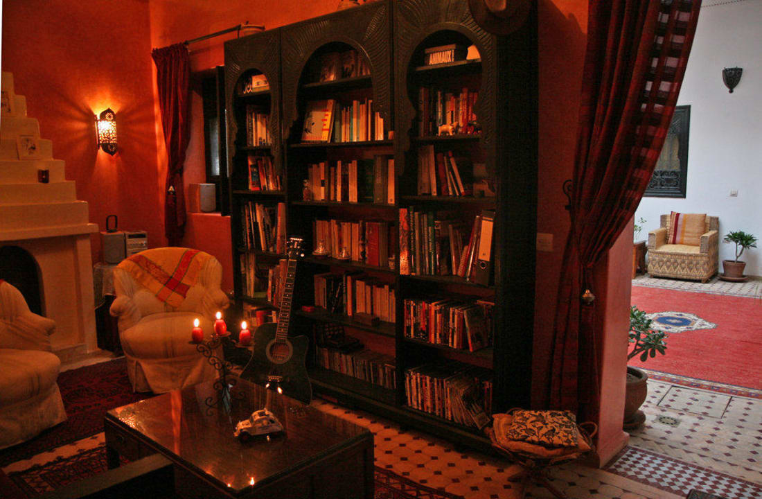 Le salon et la bibliothèque Riad Dar Zampa