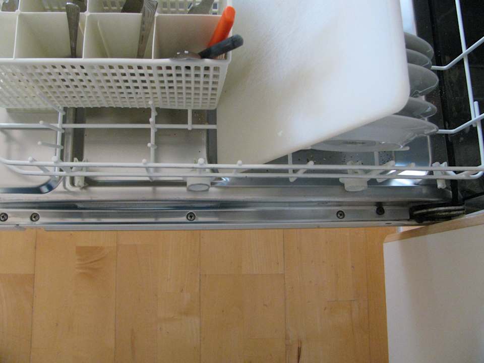 Küche - GSM - fehlende Räder - rechts Fewo 2.5 Haus Arkonablick