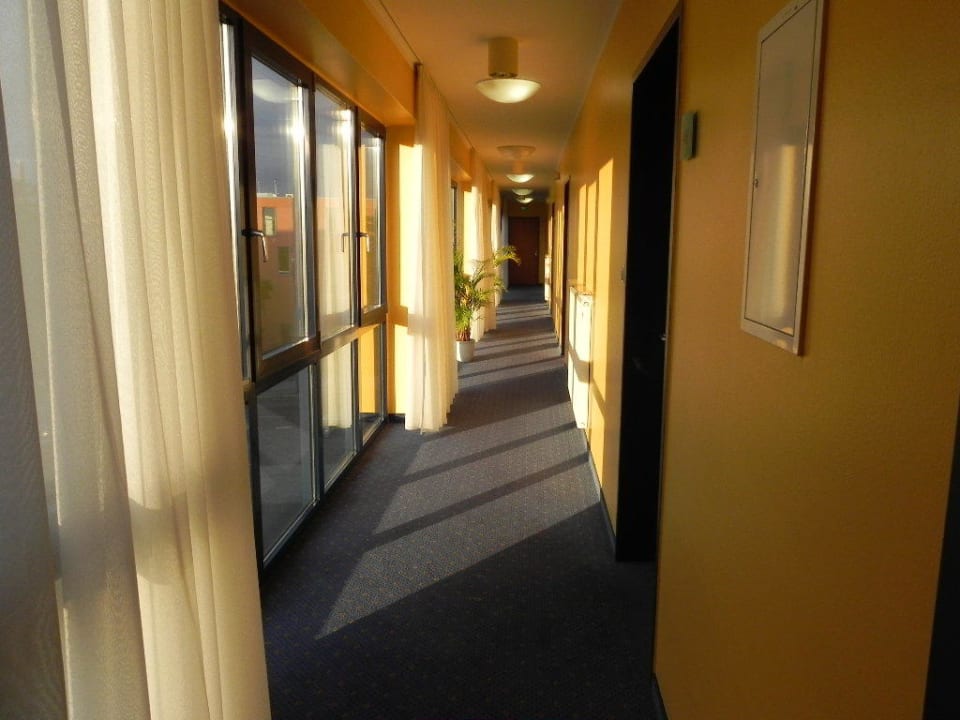 Flur Centro Park Hotel Berlin-Neukölln