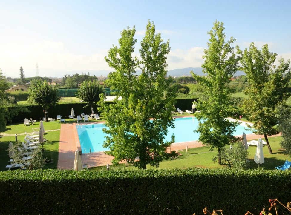 "Gartenanlage mit Pool" Villa Cappugi (Pistoia) • HolidayCheck (Toskana