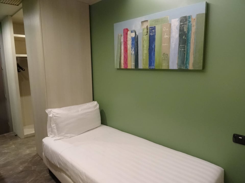 Dritte Bett (echtes Bett, keine Couch) Klima Hotel Milano Fiere