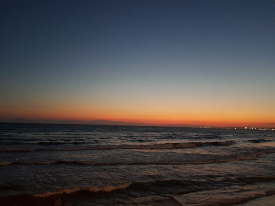 Strand Side Star Beach