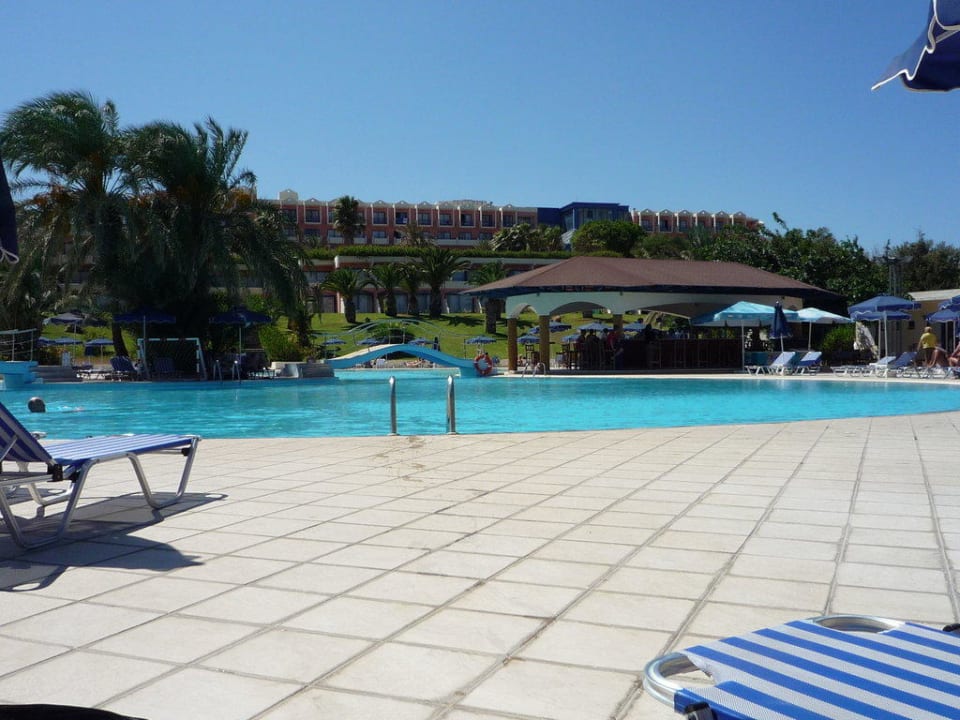 Pool bei Tag Kresten Palace Hotel