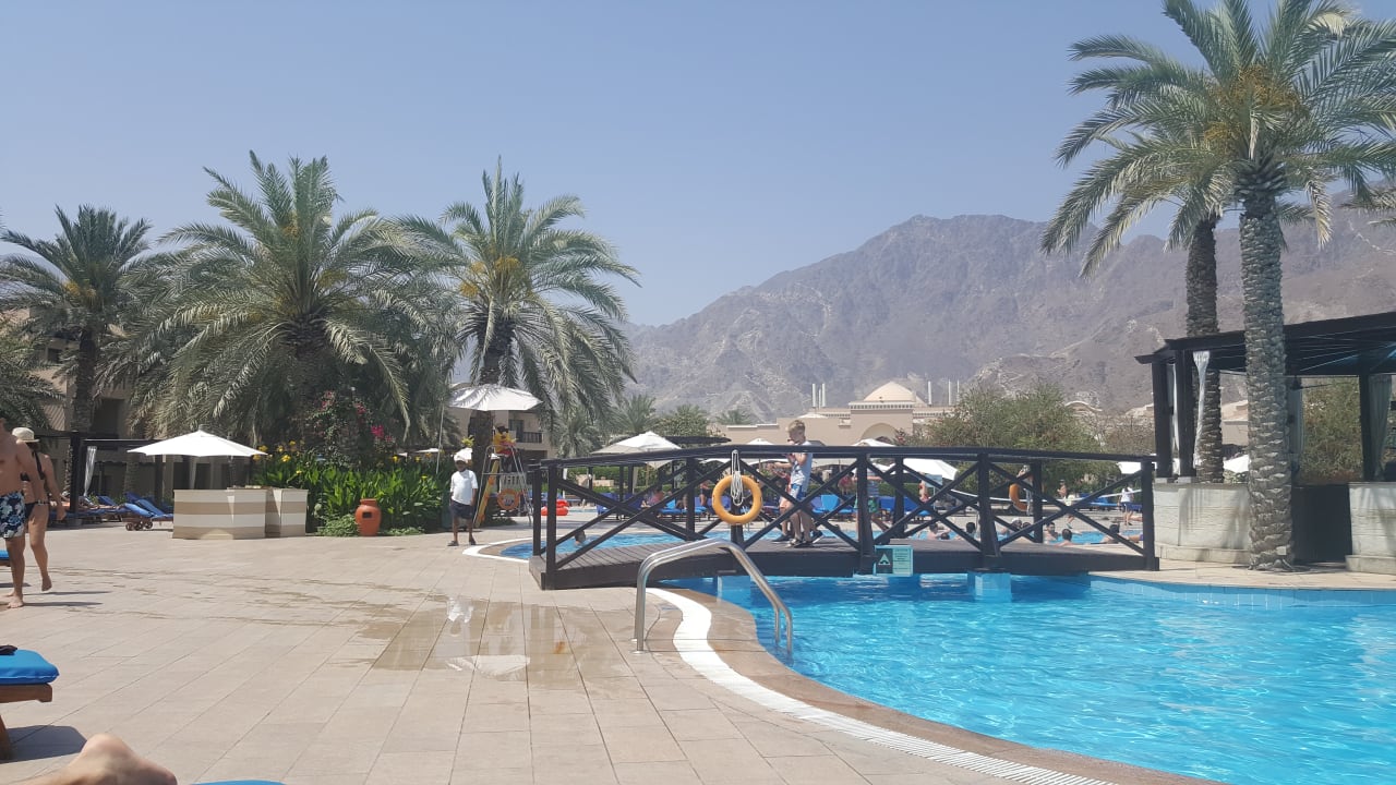 Pool Miramar Al Aqah Beach Resort