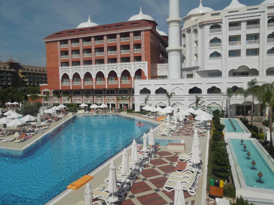Pool Royal Taj Mahal Hotel