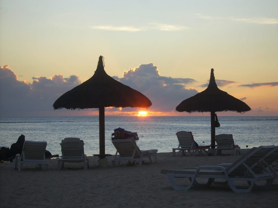 Sunset Sands Suites Resort & Spa