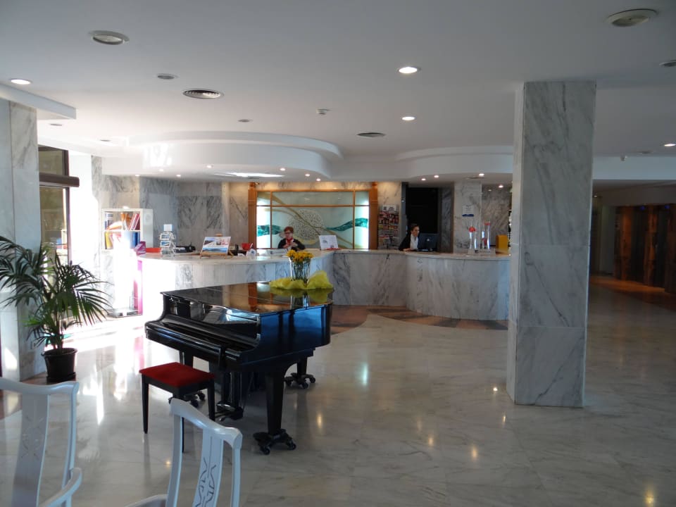 Die Rezeption Hotel & Spa S'Entrador Playa