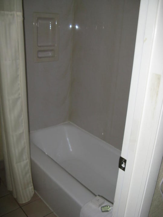 Blick ins Badezimmer Hotel Dolphin Beach Resort