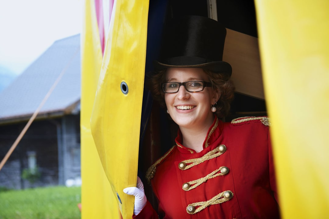 Zirkus-Direktorin im Feriendorf Reka-Feriendorf Wildhaus