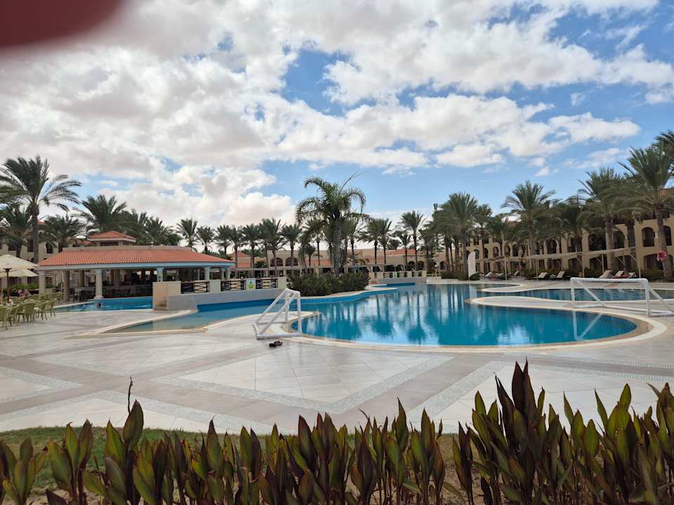Pool JAZ Almaza Beach Resort, Almaza Bay