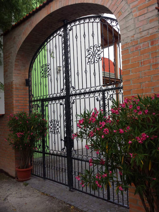 Eingang: Hauptstraße 59, 7341 Markt Sankt Martin Pension s'Gmuahaus