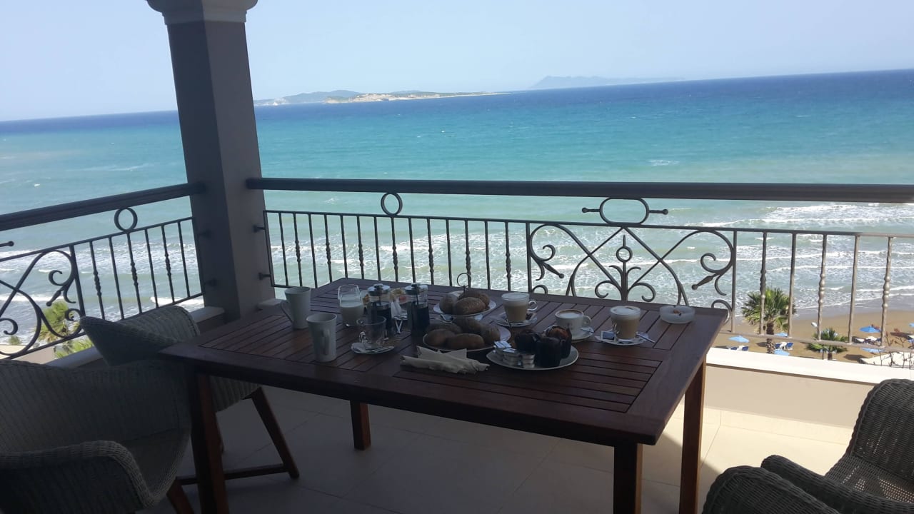 Frühstück mit Meerblick Pictures Suites
