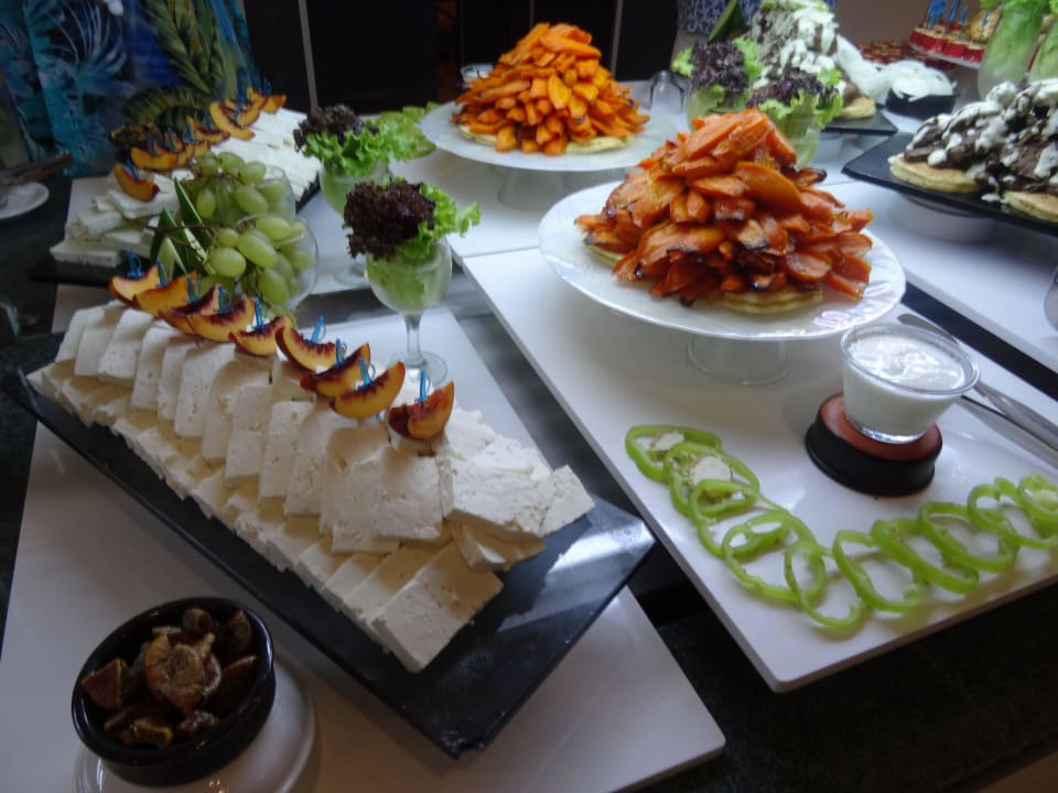 Kaltes Büffe Hotel Süral Resort