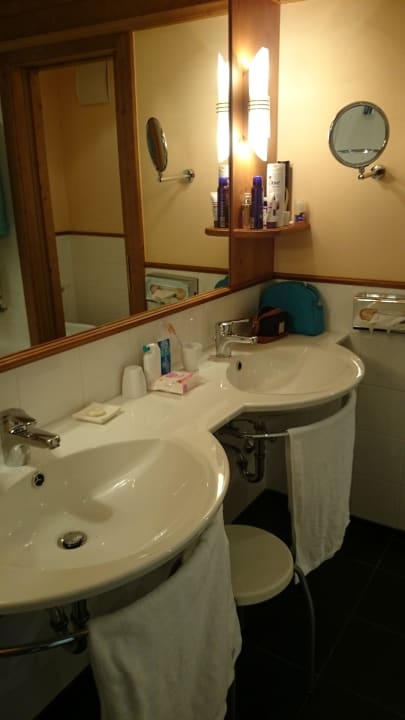 Ein Badezimmer ohne Wünsche Alpin & Vital Hotel La Perla