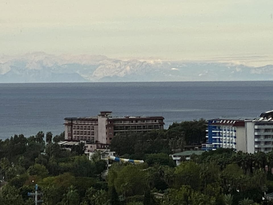 Ausblick Laguna Beach Alya Resort & Spa Hotel