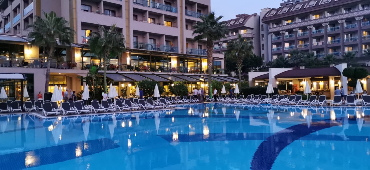 Außenansicht Aydinbey Kings Palace & Spa