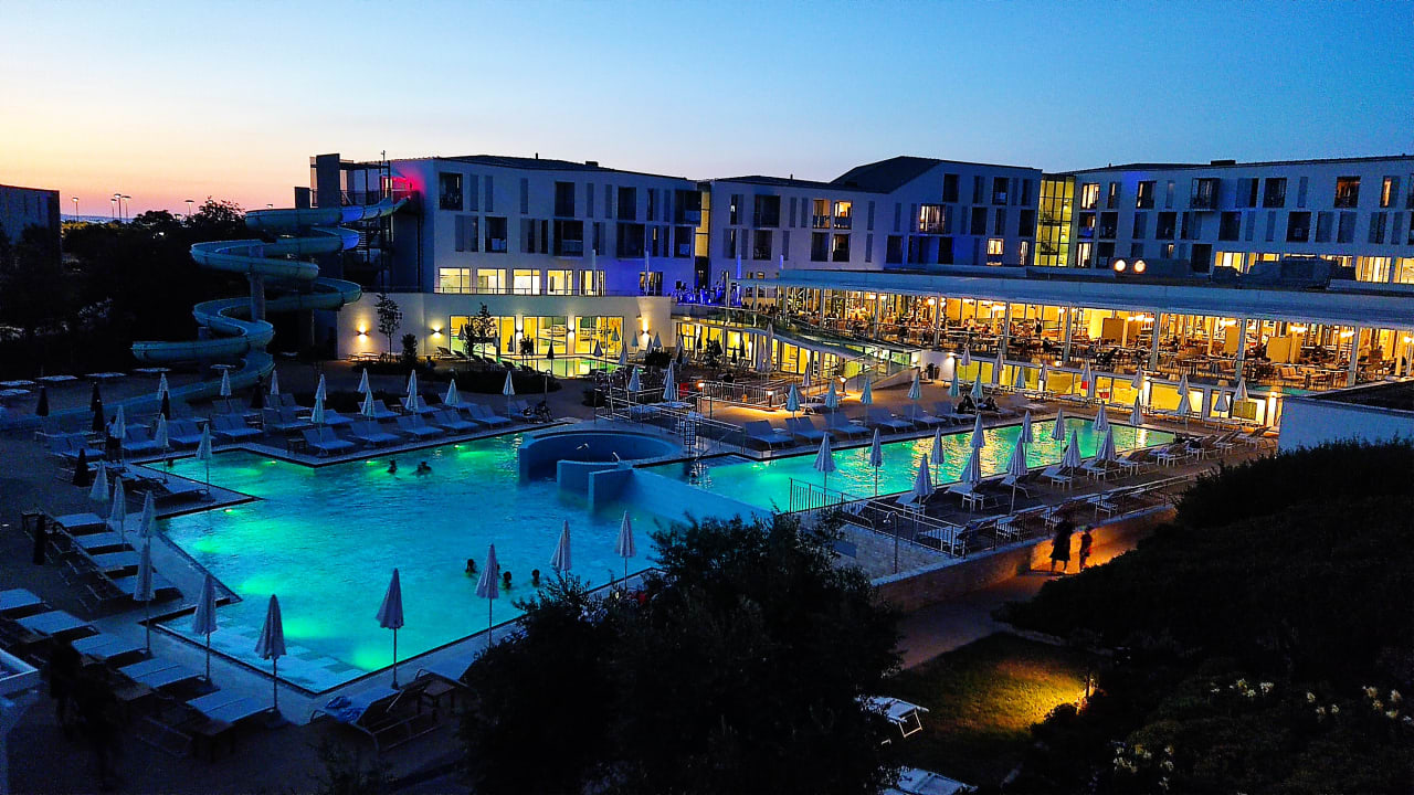 Pool Falkensteiner Family Hotel Diadora