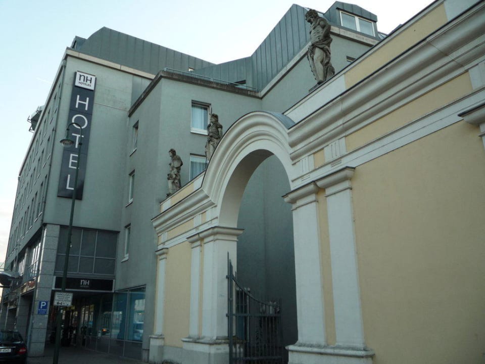 "Außenansicht" DORMERO Hotel Dessau-Roßlau (Dessau) • HolidayCheck ...