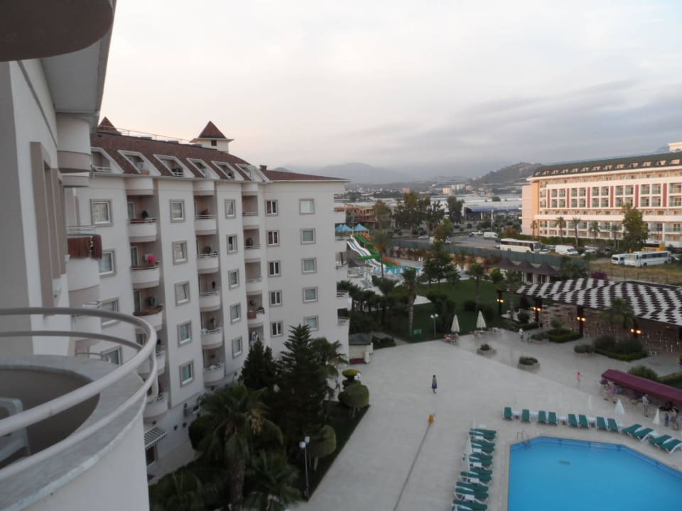 Blick auf die Berge Hotel Royal Garden Beach