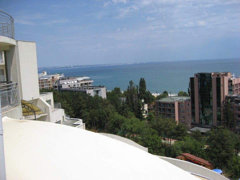 Widok z tarasu Park Hotel Golden Beach