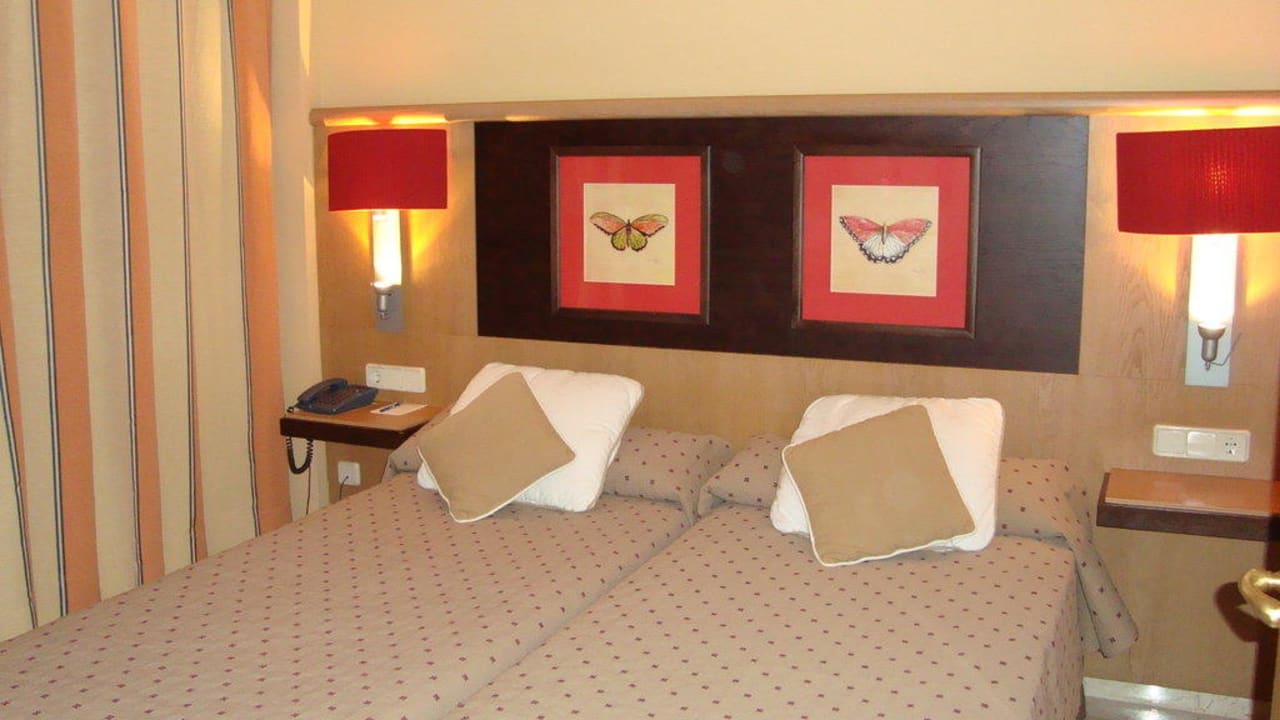 Schlafraum Grupotel Playa de Palma Suites & Spa