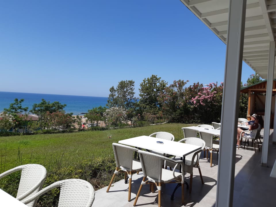 Strand Side West Park Hotel