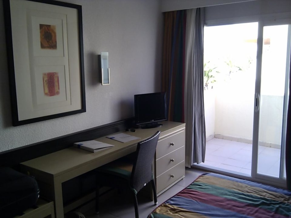 Zimmer 2040 blau punta reina