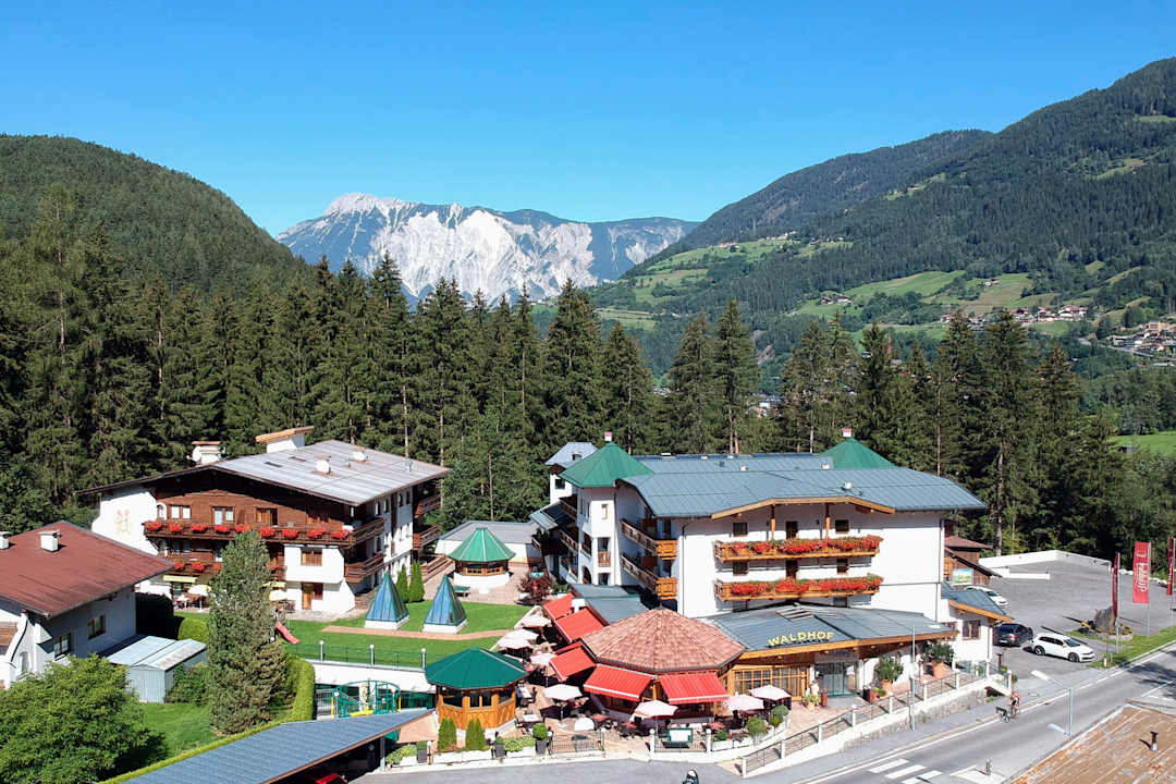 Außenansicht Hotel Waldhof