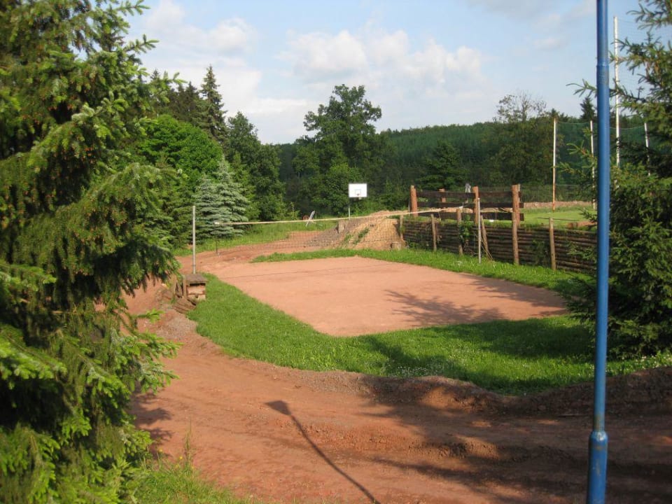 Volleyballfeld Jugendherberge Gorenzen
