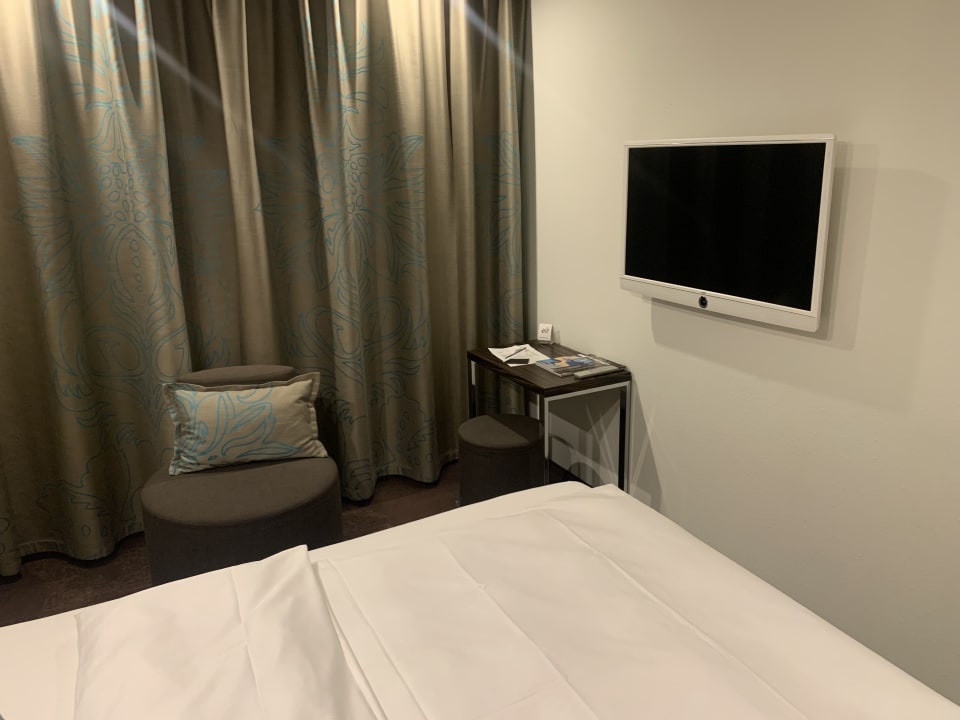 Zimmer Motel One Hamburg-Alster