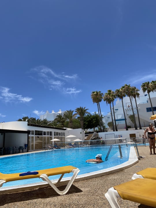 Pool Aparthotel Costa Mar