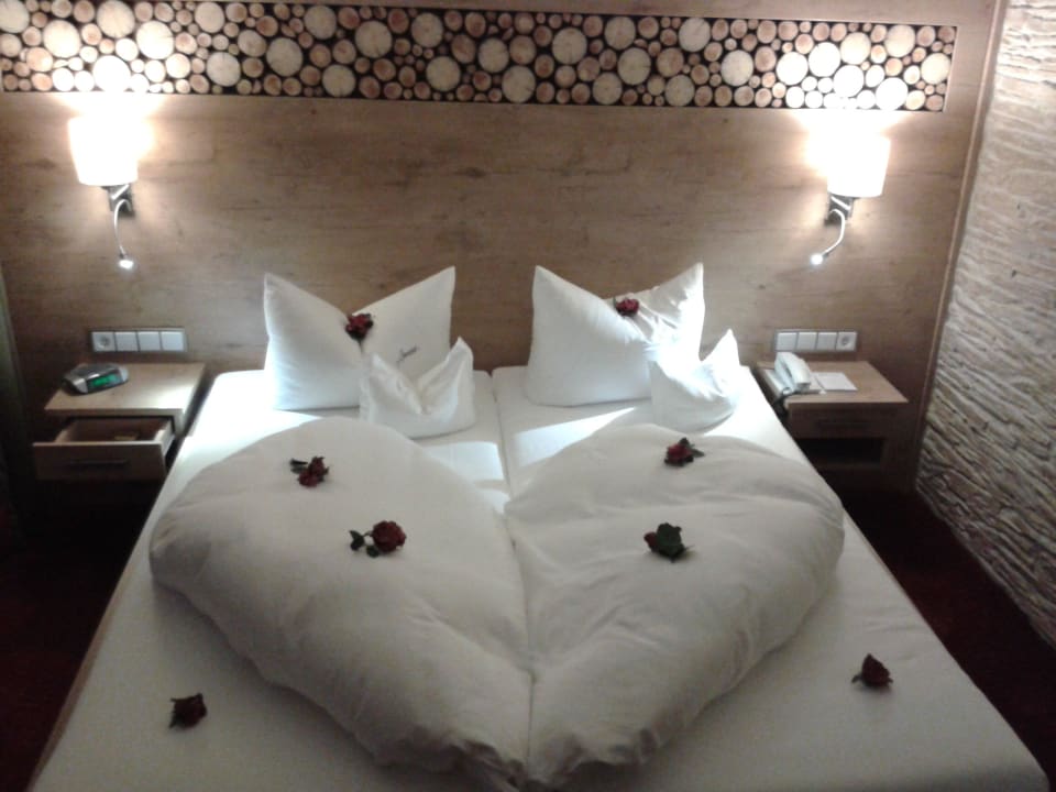 Flitterwochen Alm- & Wellnesshotel Alpenhof