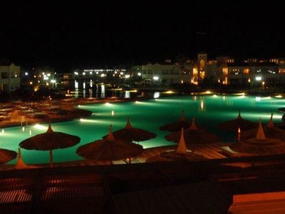 Ruhe Pool bei Nacht Pickalbatros Dana Beach Resort - Hurghada