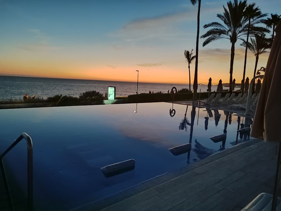 Pool Hotel Riu Palace Meloneras