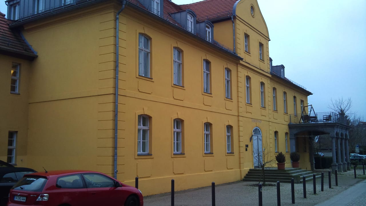 Rezeption, hinter dem Hotel Hotel Vierseithof Luckenwalde