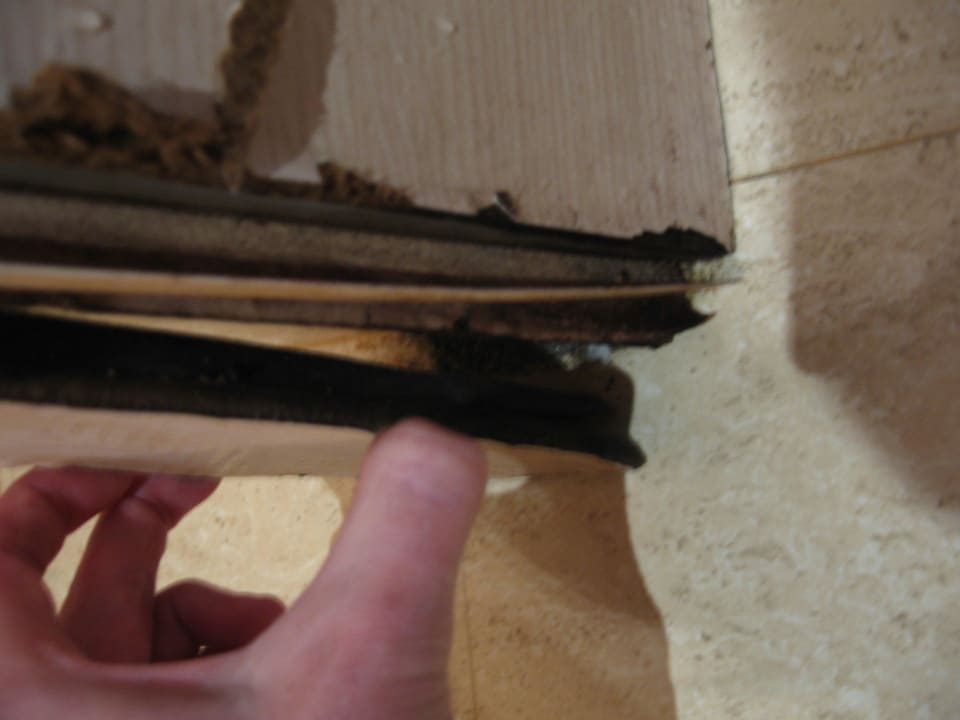 Bad Schimmel Holzrahmen der Tür Sunny Bay Hotel