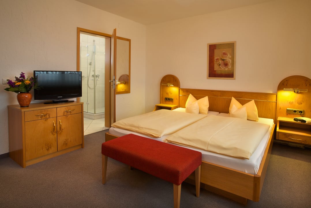 Zimmer Landhotel Seeg