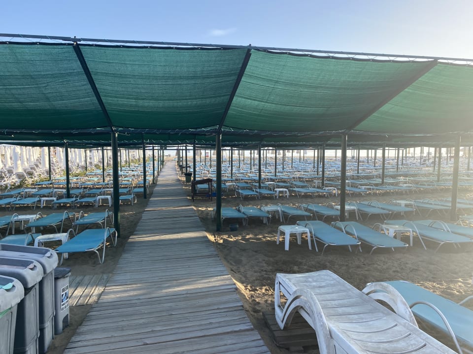 Strand Grand Seker Hotel