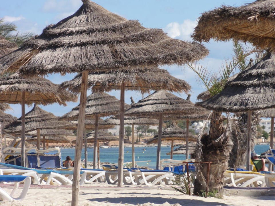 Sonnenschutz am Strand Royal Karthago Djerba