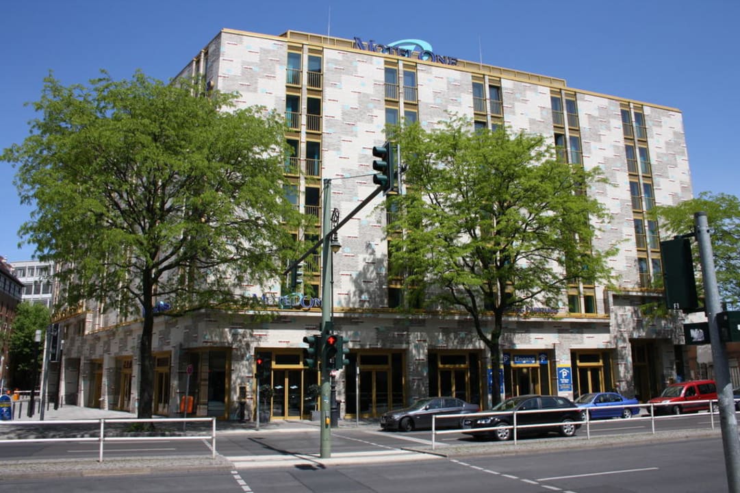 Außenansicht Hotel Motel One Berlin Ku'Damm