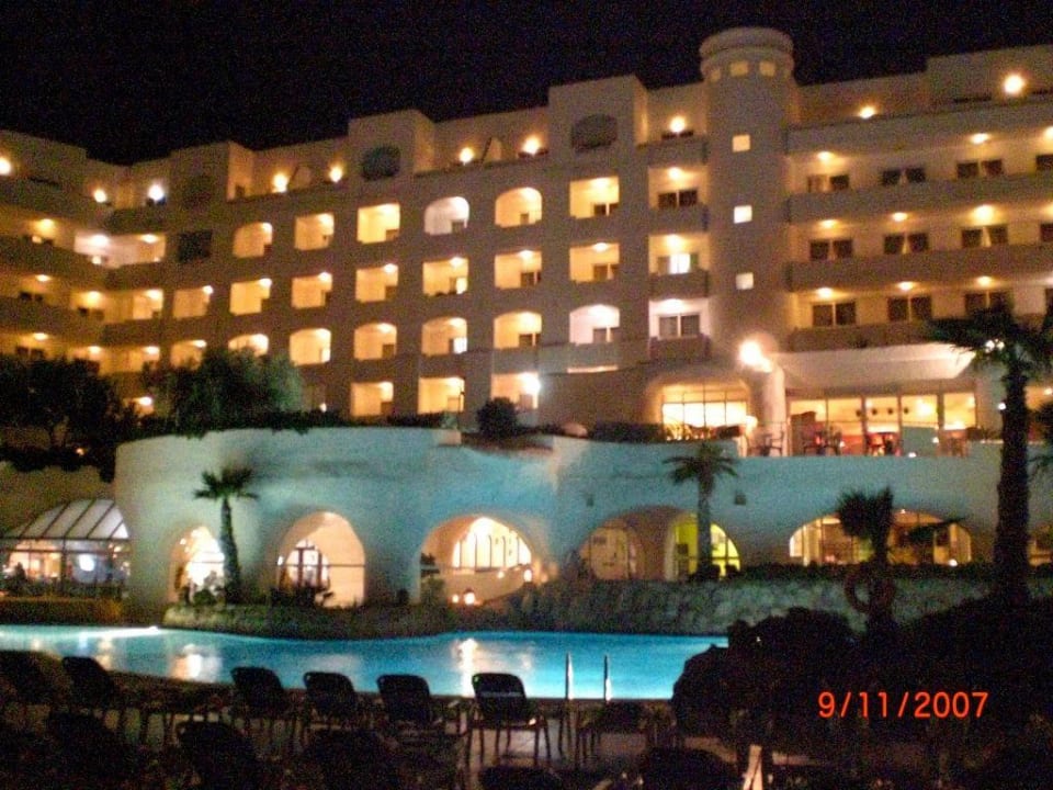 Nachts sieht es am besten aus db San Antonio Hotel + Spa