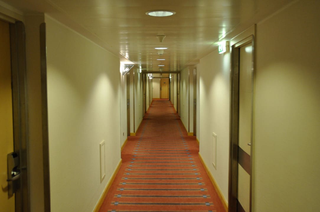 Gang zum Zimmer Hilton Vienna Park