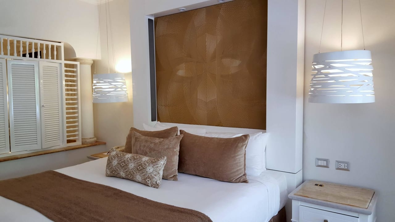 Junior Suite Royal Service in Beige- und Brauntöne Paradisus Palma Real Golf & Spa Resort