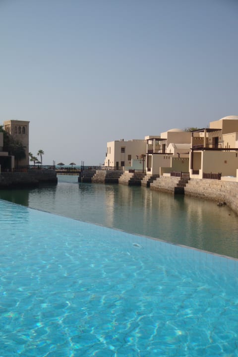 Pool The Cove Rotana Resort